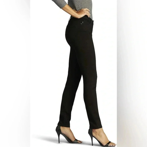 Lee Women's Slimming Fit Rebound Skinny Leg Jean Size 8 Black NWOT - Picture 3 of 8